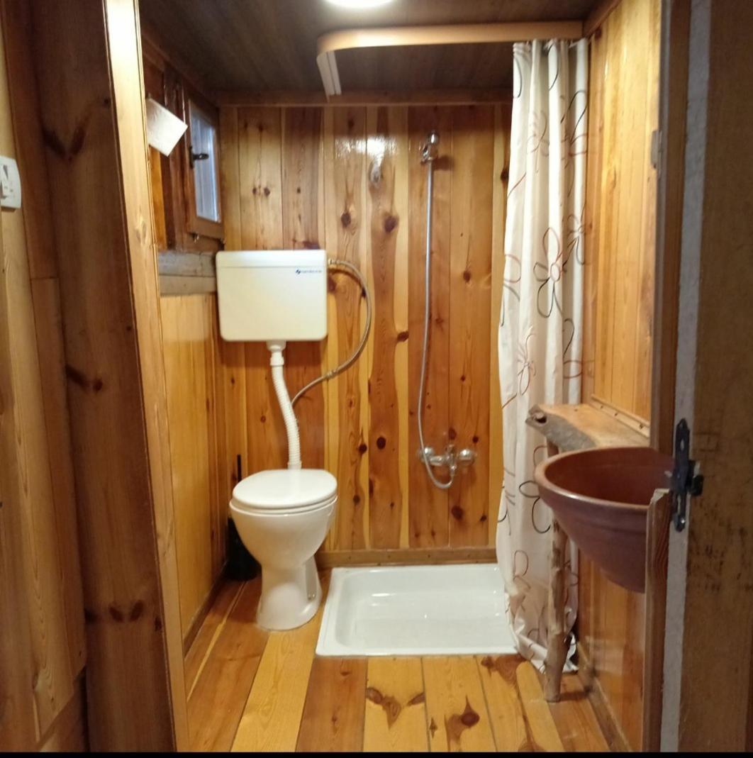 Log Cabin Belgrado Exterior foto