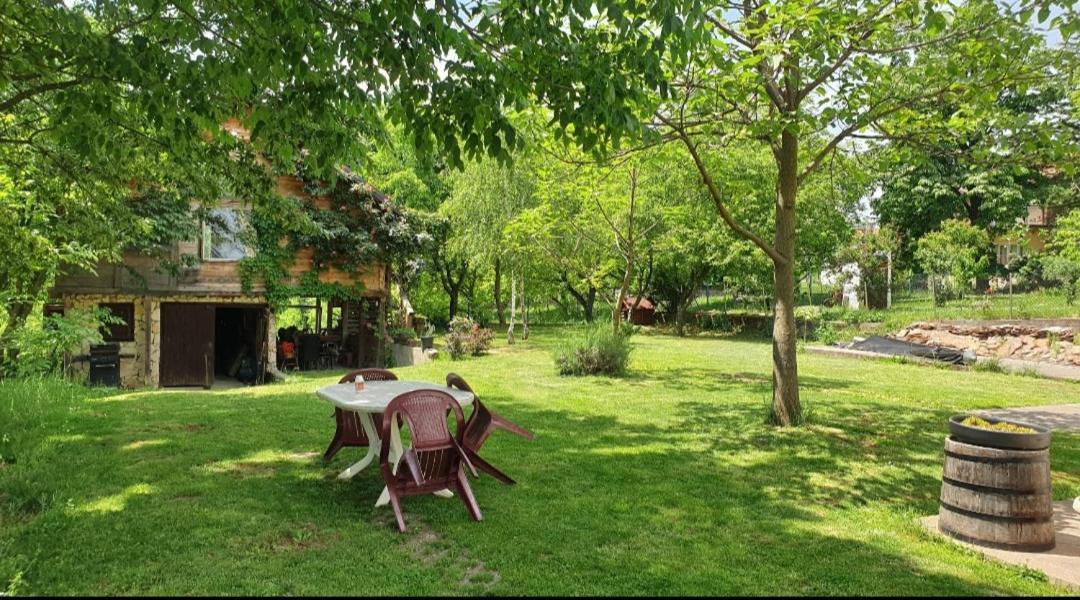 Log Cabin Belgrado Exterior foto