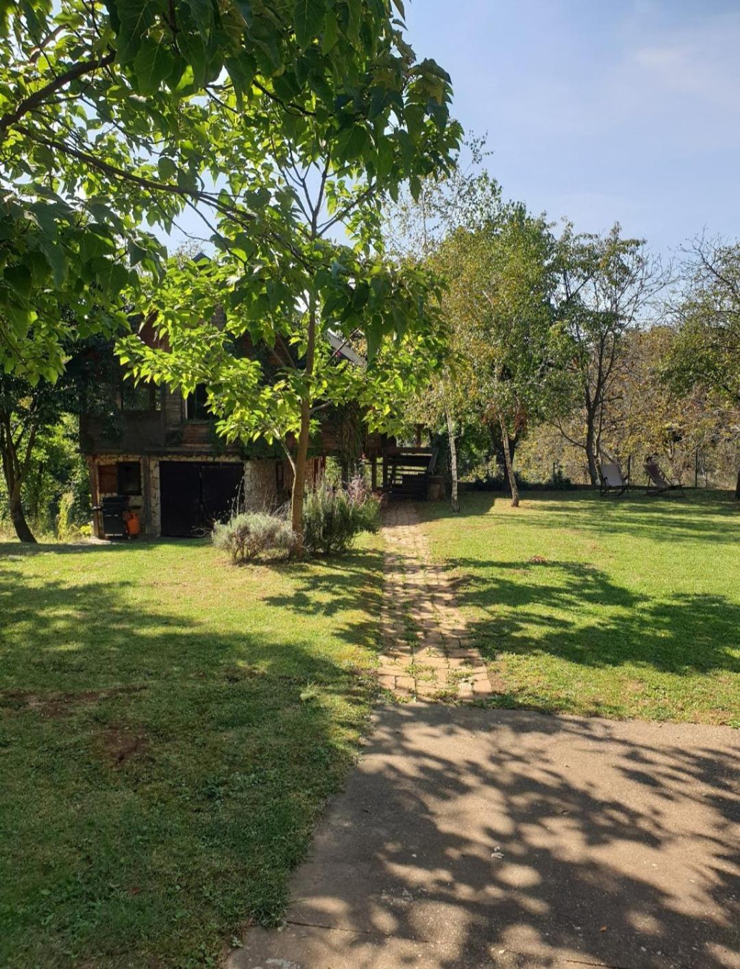 Log Cabin Belgrado Exterior foto